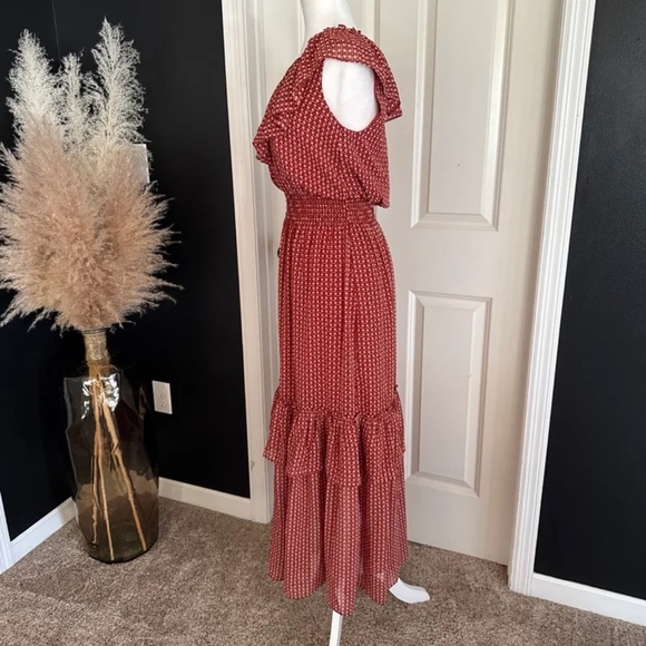 NWT MAX STUDIO
Ruffled V-neck Sleeveless Maxi Dress In Rstbrcrd
Size Small - Picture 5 of 12